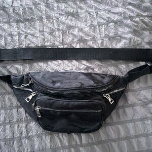 Black Camouflage Nylon Plus Size Fanny Pack